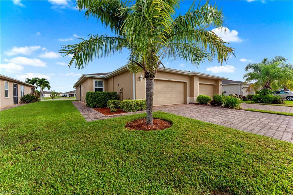10781 Crossback LN, Lehigh Acres, FL 33936