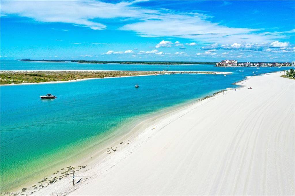 Marco Island, FL 34145,992 Royal Marco WAY