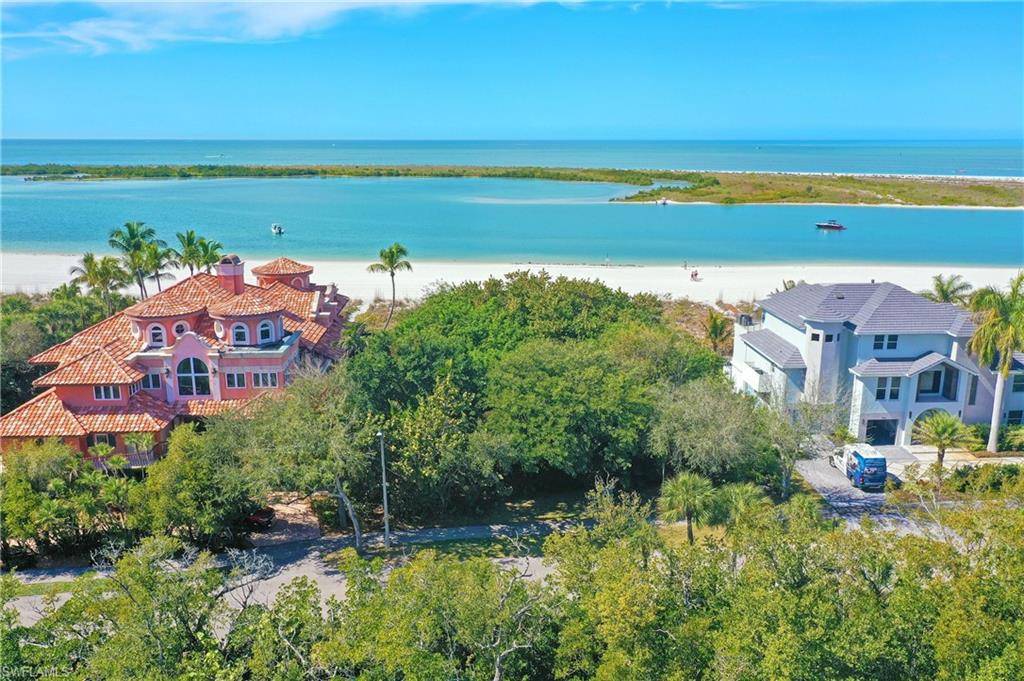 Marco Island, FL 34145,992 Royal Marco WAY