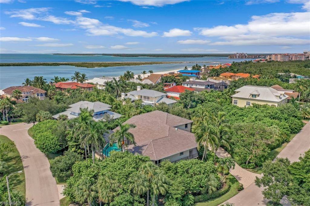 Marco Island, FL 34145,320 Wild Orchid LN