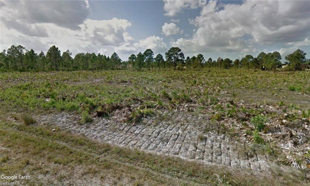 Lehigh Acres, FL 33972,1009 Oak AVE