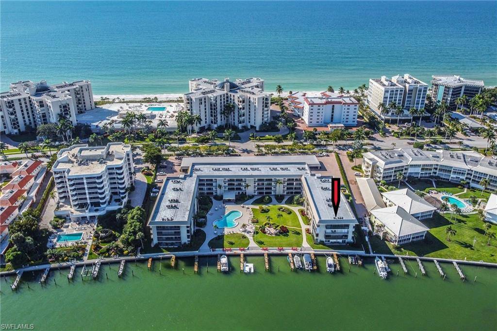 Naples, FL 34103,3200 Gulf Shore BLVD N #102