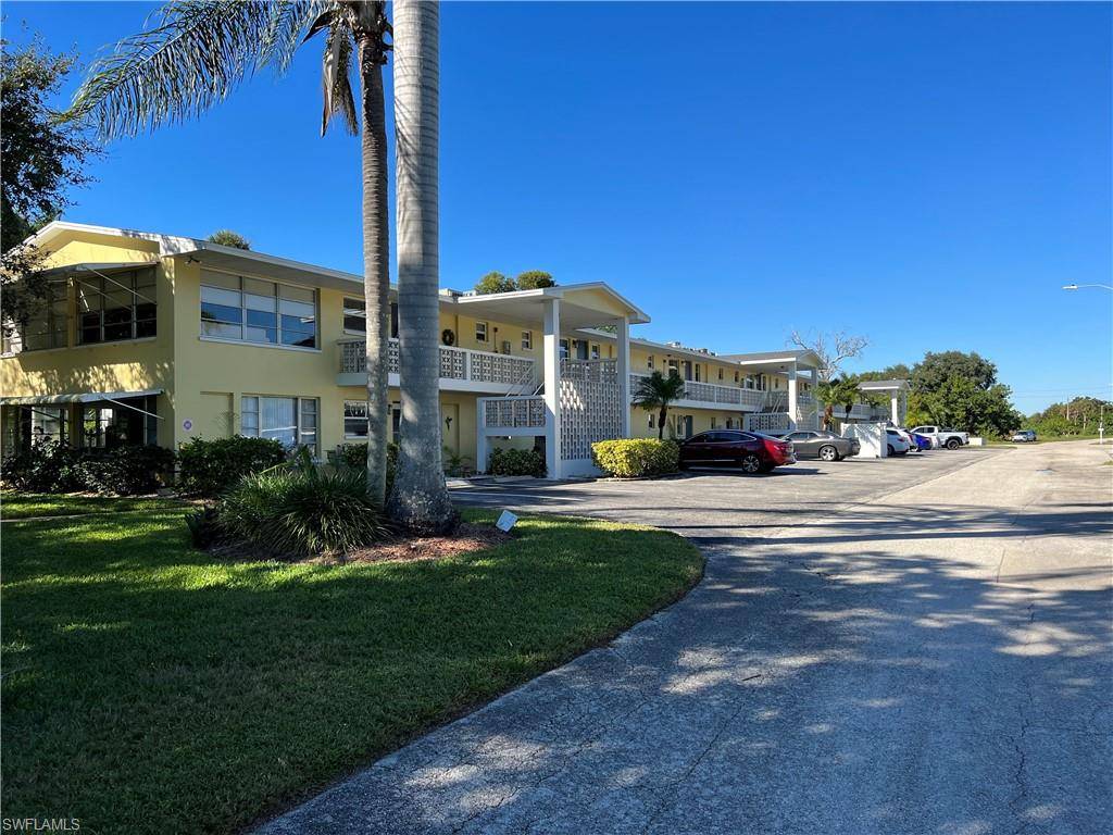 North Fort Myers, FL 33903,1310 Tropic TER