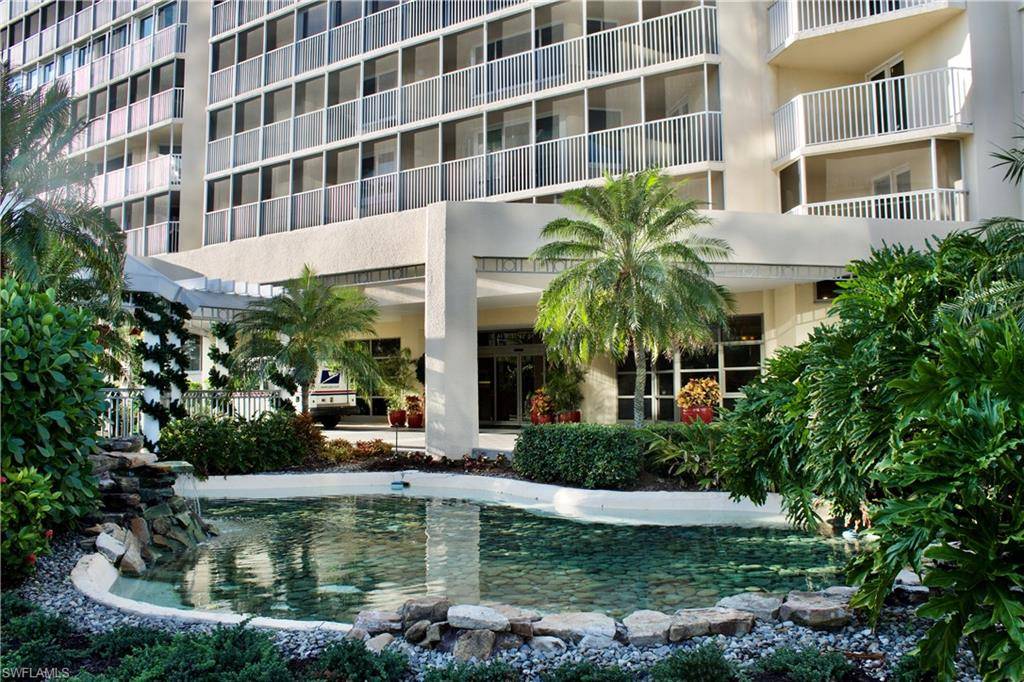 Naples, FL 34103,4041 Gulf Shore BLVD N #304