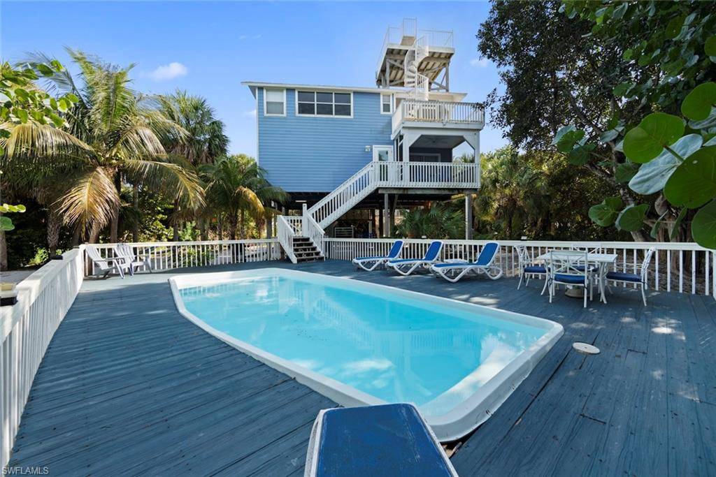 Upper Captiva, FL 33924,516 Pirate DR