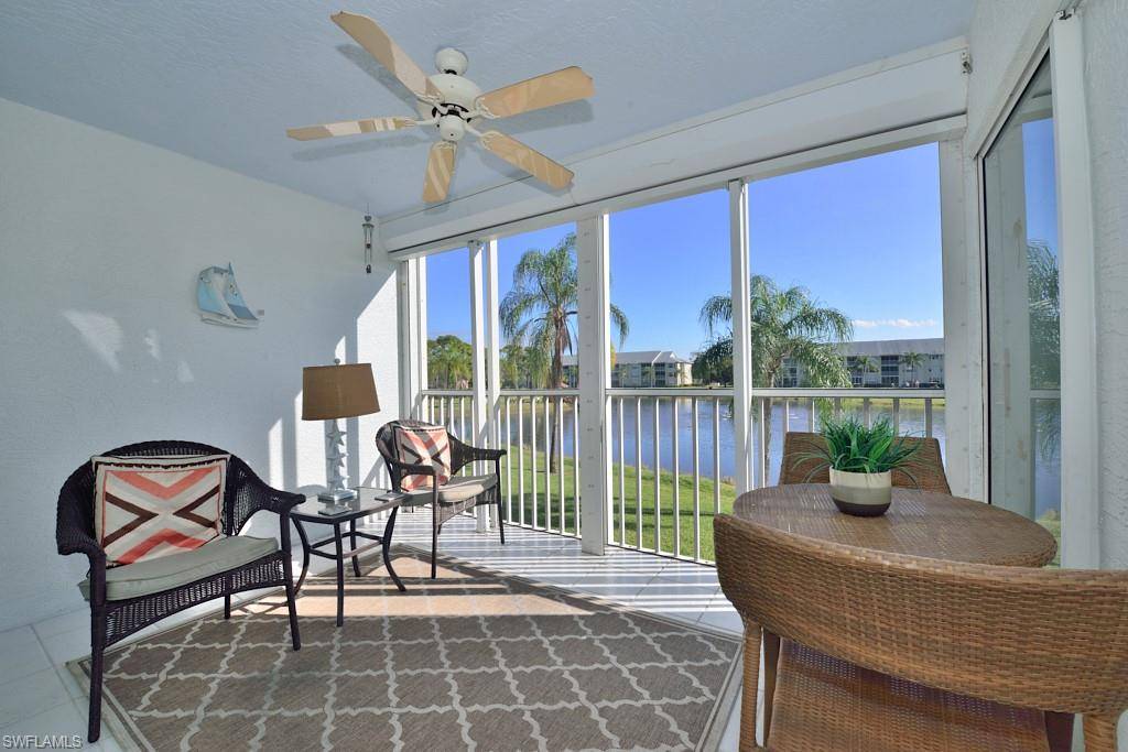 Estero, FL 33928,20121 Ian CT #206