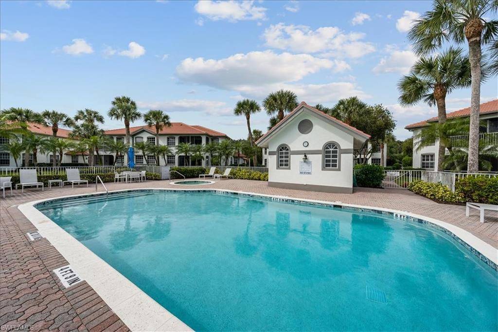 Naples, FL 34119,538 Laguna Royale BLVD #401