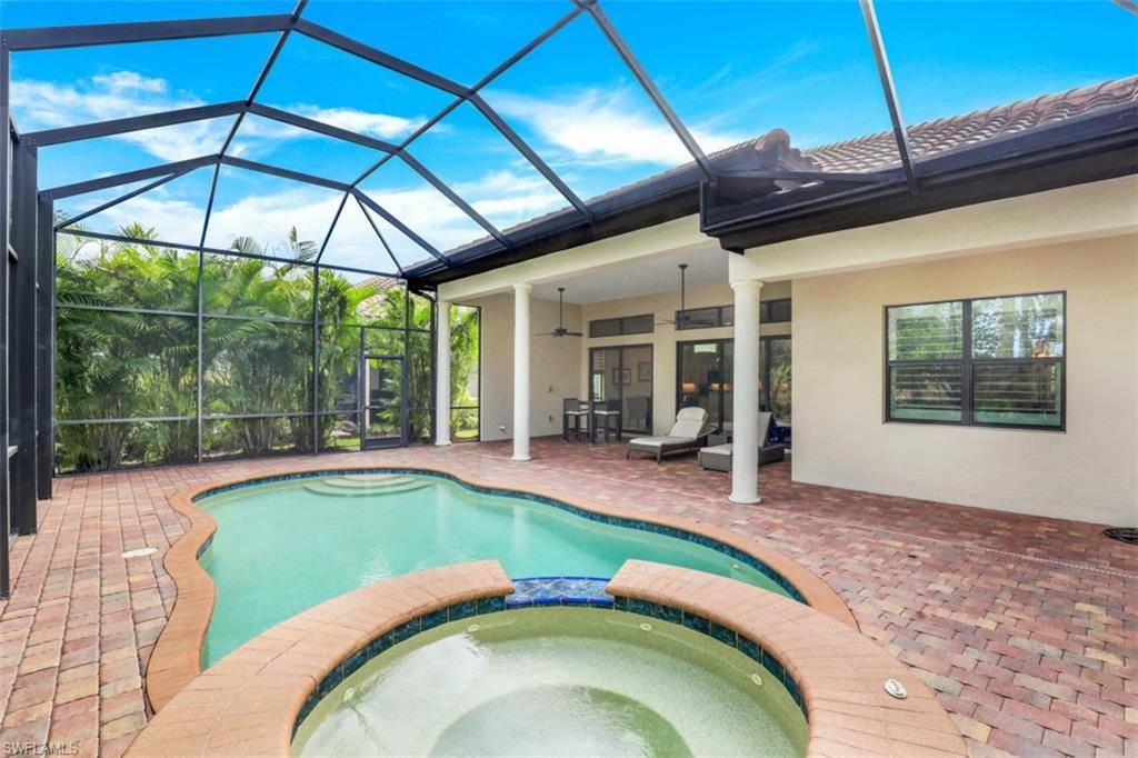 Naples, FL 34119,7319 Lantana CIR