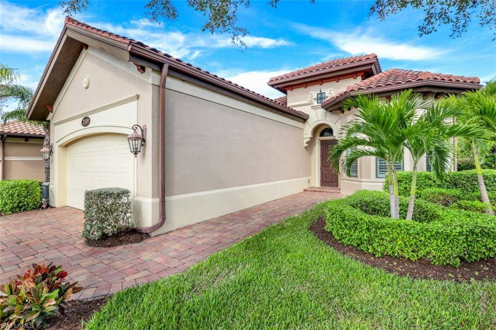 Naples, FL 34119,7319 Lantana CIR