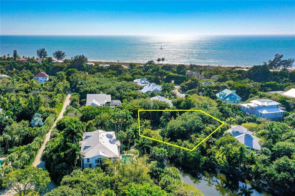 Sanibel, FL 33957,490 Sea Oats DR