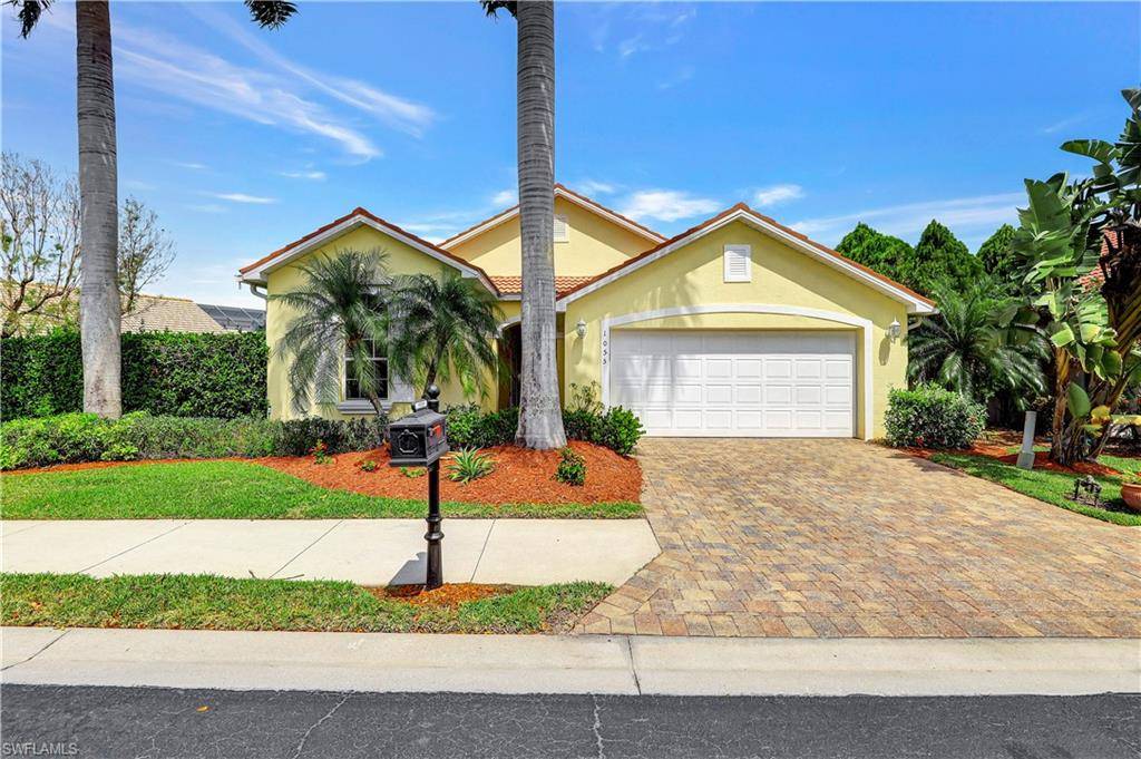 Naples, FL 34104,1055 Jardin DR