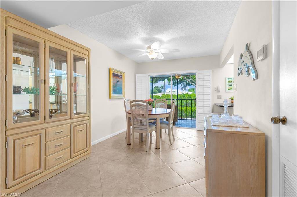 Naples, FL 34103,788 Park Shore DR #D29