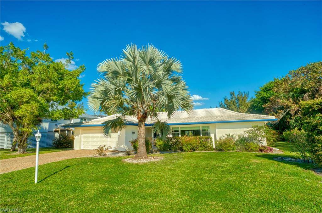 Sanibel, FL 33957,244 Palm Lake DR