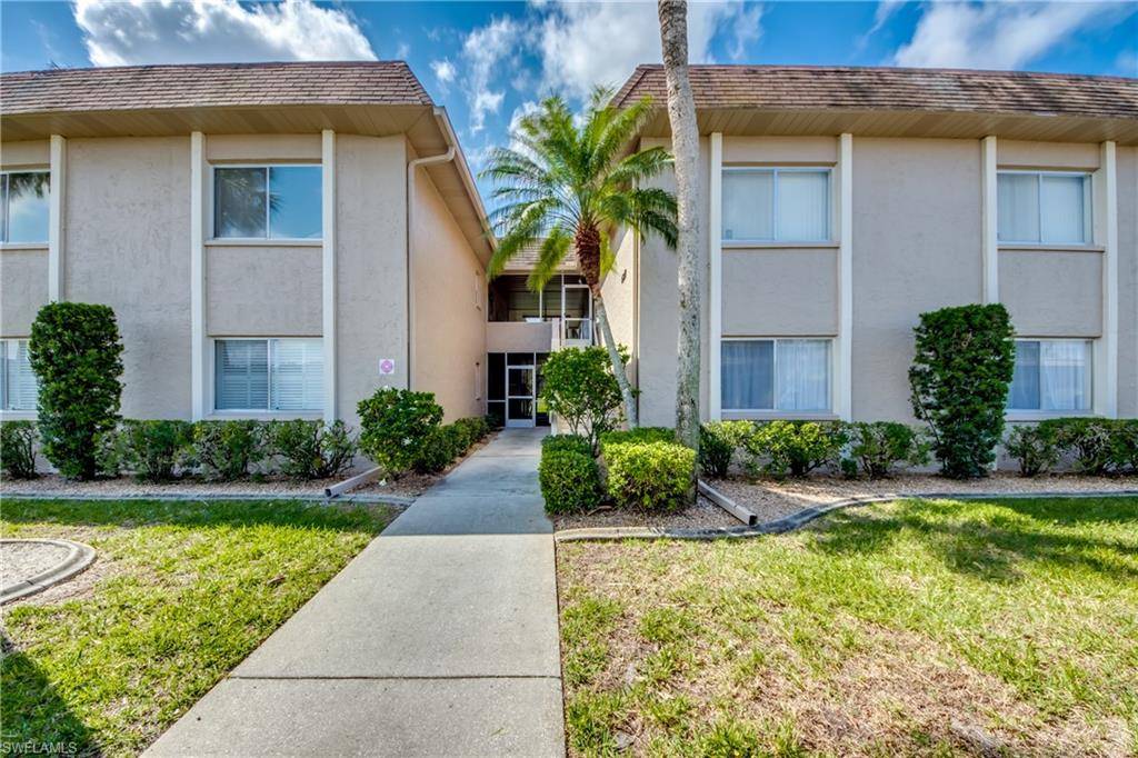 North Fort Myers, FL 33903,1697 Golf Club DR #6