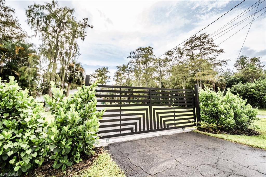 Naples, FL 34116,5820 Lancewood WAY