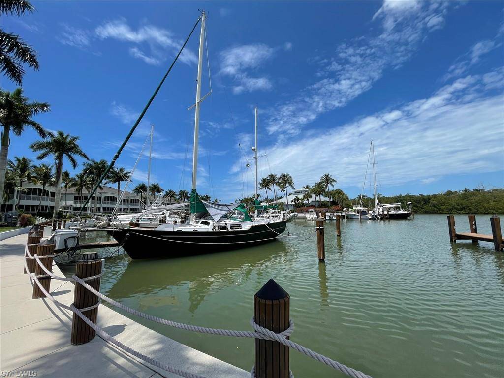 Naples, FL 34112,5075 Yacht Harbor CIR #603