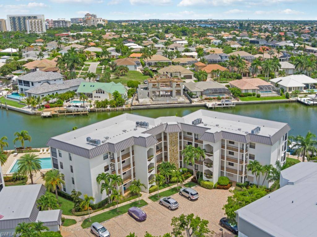 Marco Island, FL 34145,880 Huron CT #2-105