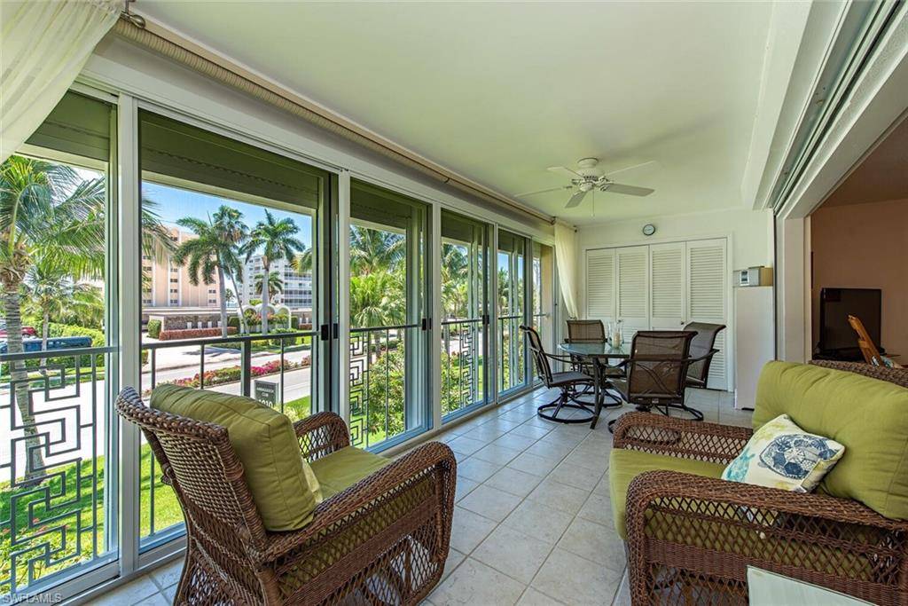 Naples, FL 34102,1910 Gulf Shore BLVD N #204