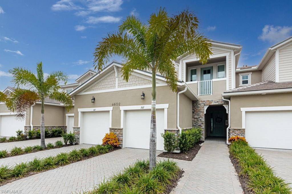 Naples, FL 34112,4602 Arboretum CIR #202