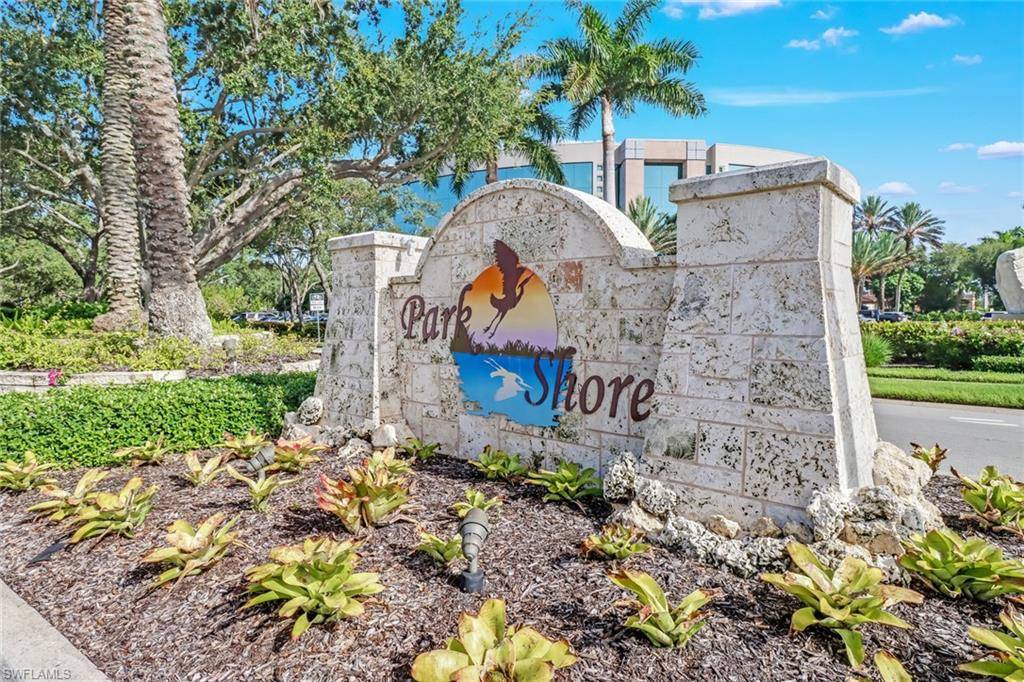 Naples, FL 34103,788 Park Shore DR #E32