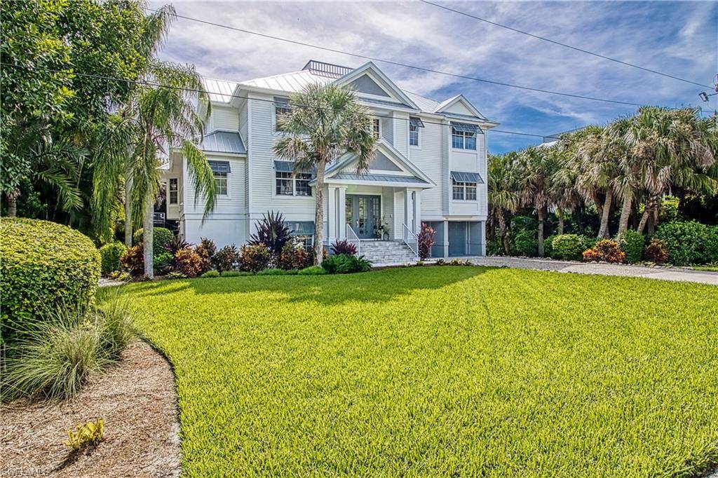 Sanibel, FL 33957,466 Sea Oats DR