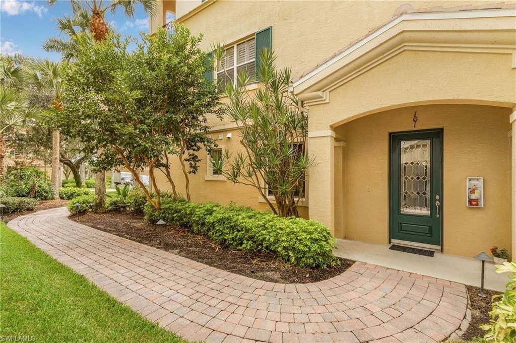 Naples, FL 34109,2809 Tiburon BLVD E #2-101