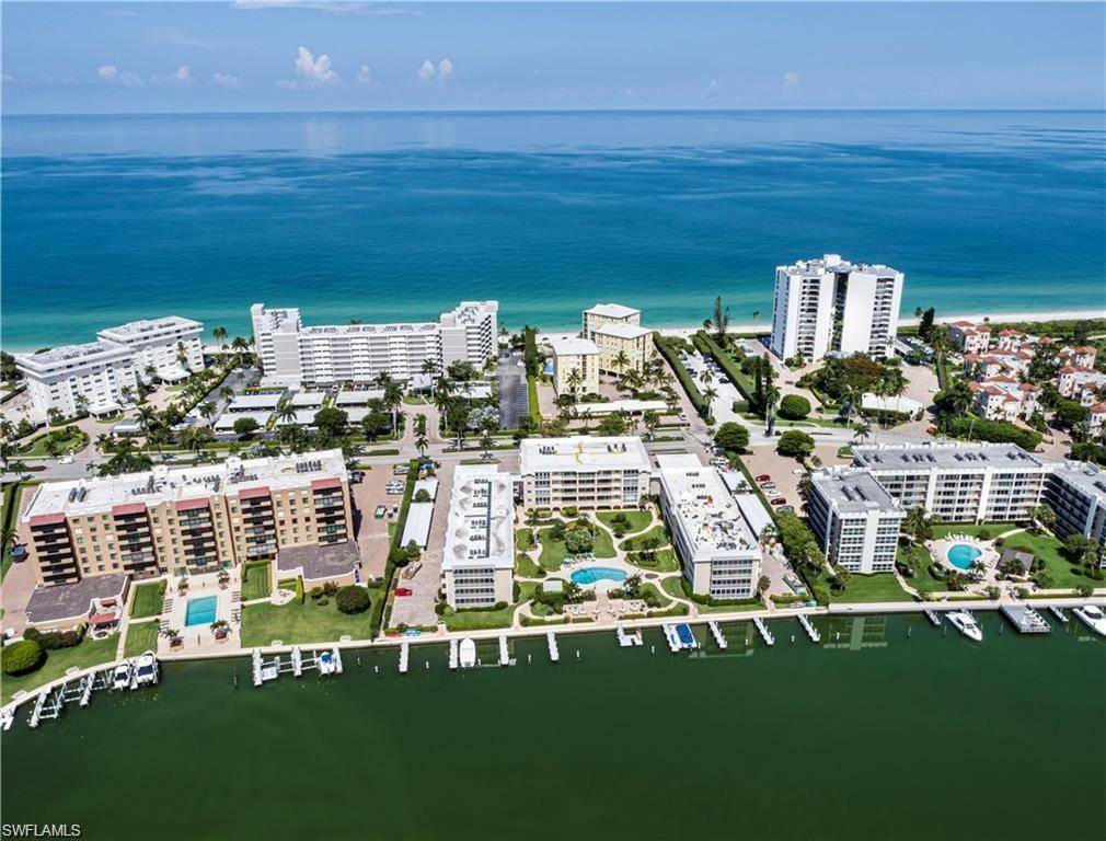 Naples, FL 34103,3450 Gulf Shore BLVD N #305