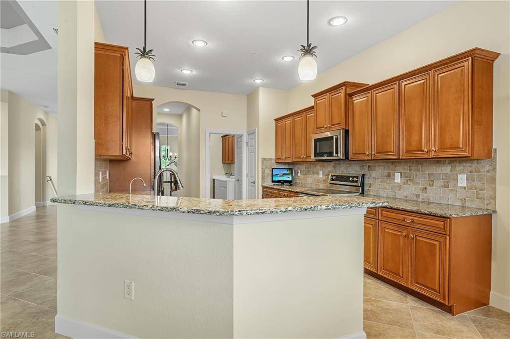 Naples, FL 34104,7881 Clemson ST #201