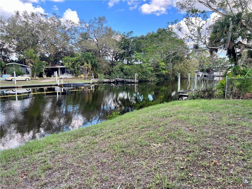 Naples, FL 34112,3201 Sabal CT