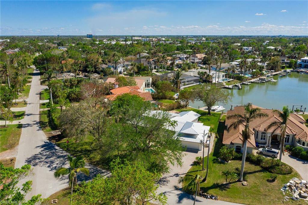 Naples, FL 34103,450 Bow Line BND