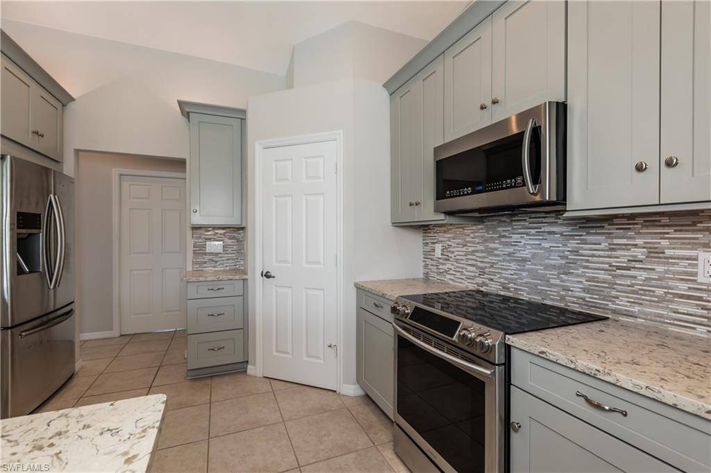 Marco Island, FL 34145,363 Waterleaf CT