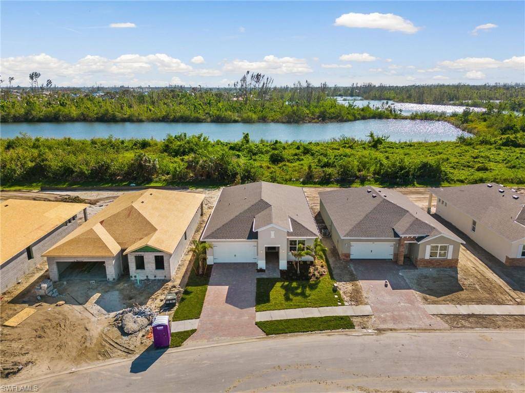 Cape Coral, FL 33993,272 Spring Hill Lake LOOP