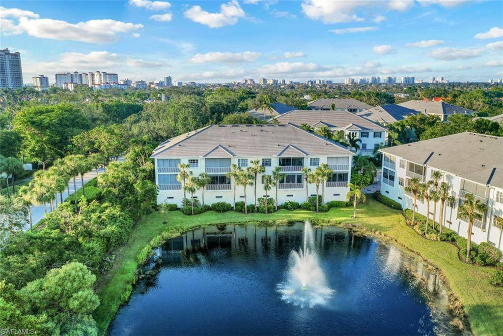 Naples, FL 34108,830 Sailaway LN #102