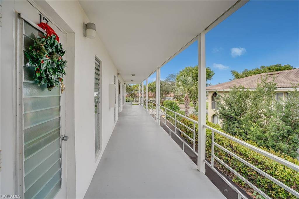 Naples, FL 34102,2064 Alamanda DR #17