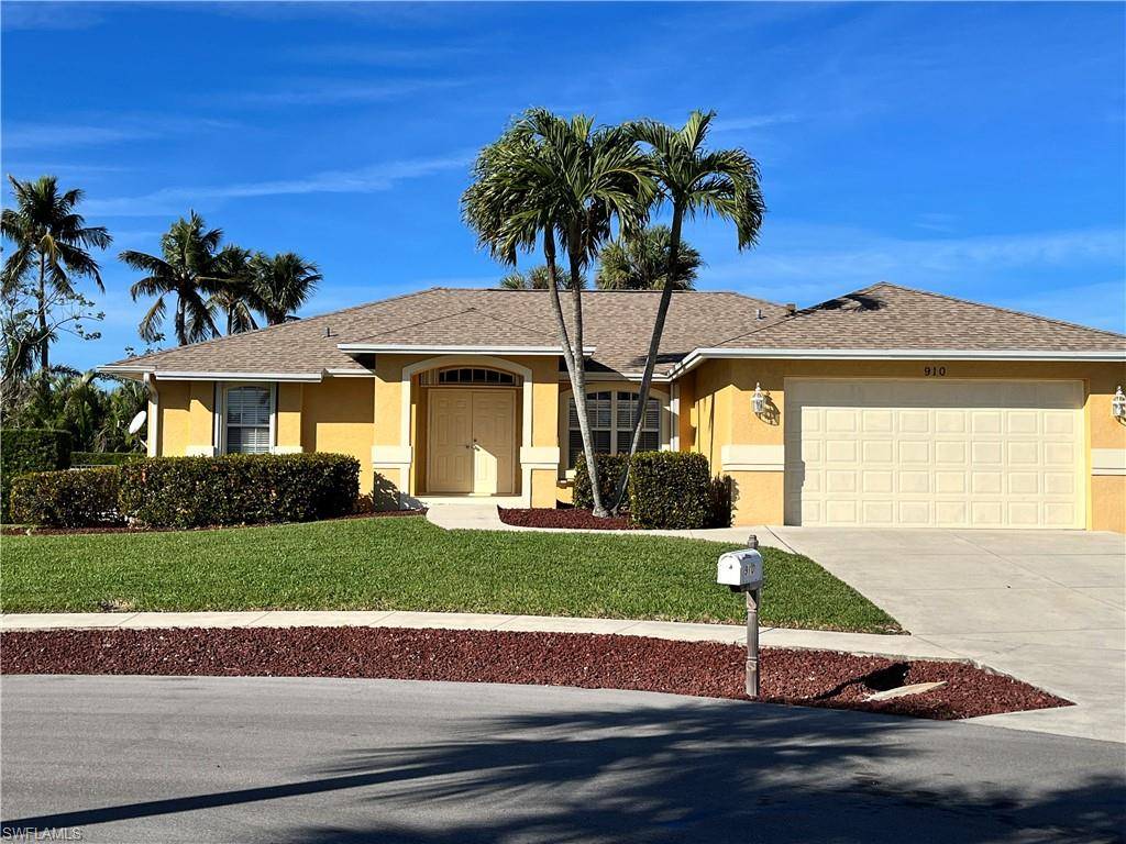 Marco Island, FL 34145,910 Dolphin CT