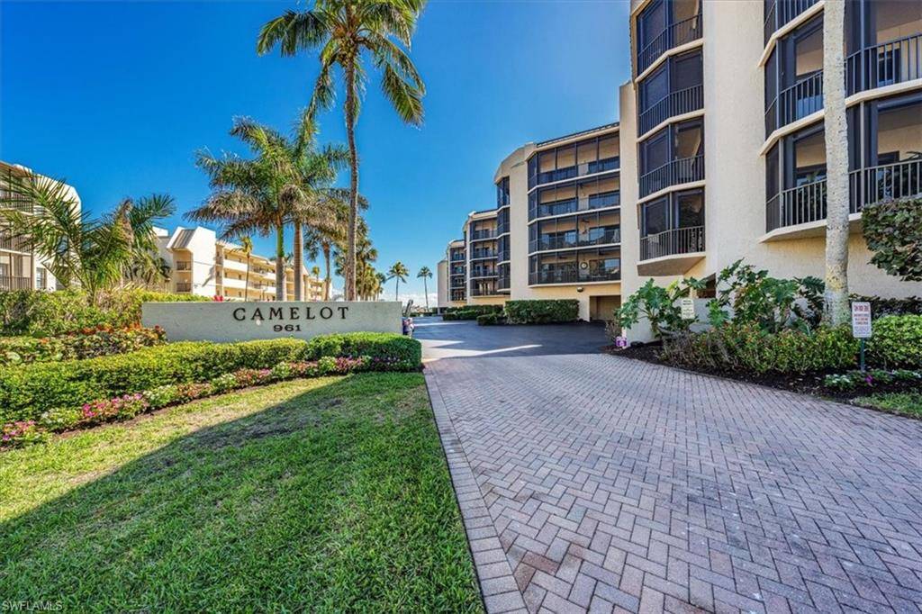 Marco Island, FL 34145,961 Collier CT #209