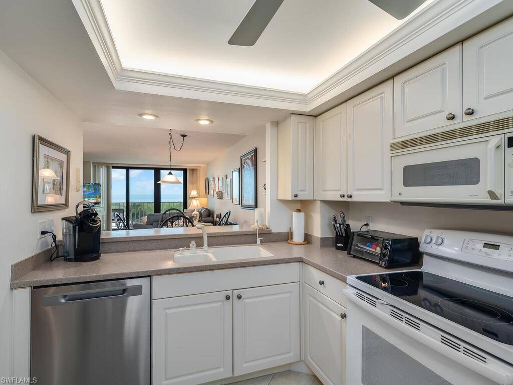 Marco Island, FL 34145,260 Seaview CT #602