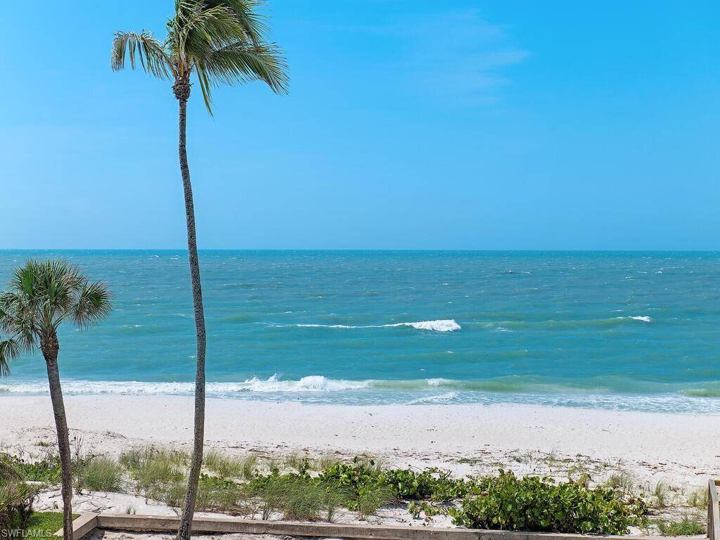 Naples, FL 34103,2777 Gulf Shore BLVD N #2S