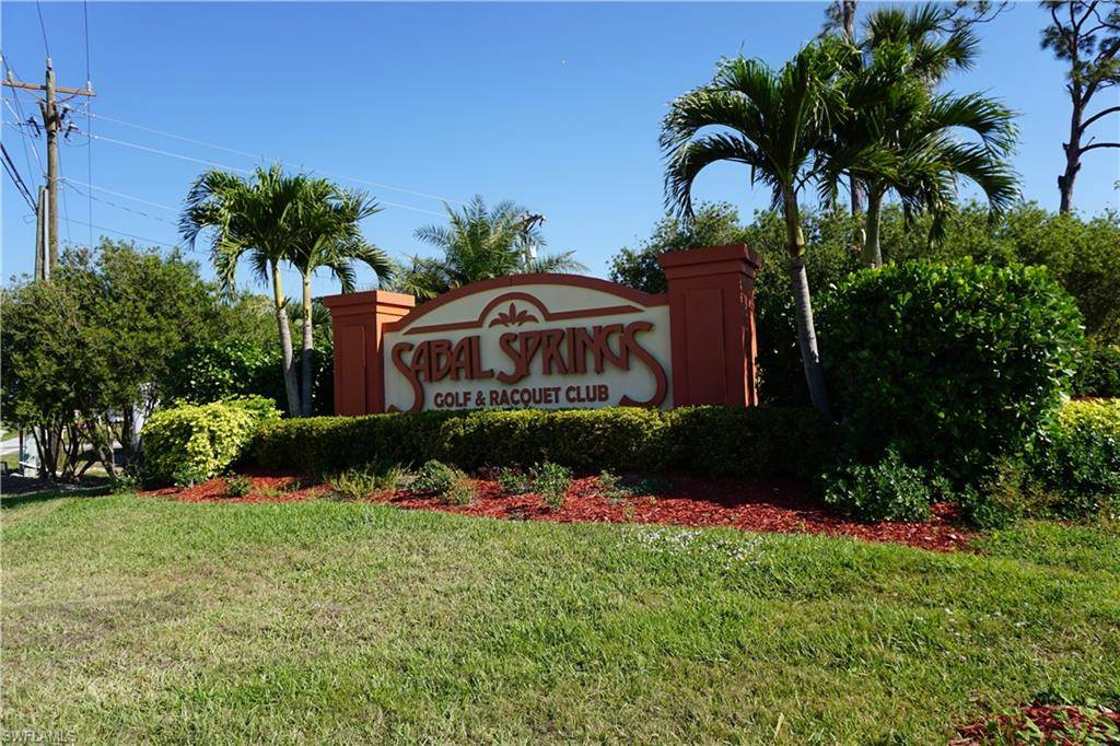 North Fort Myers, FL 33917,3831 Ponytail Palm CT