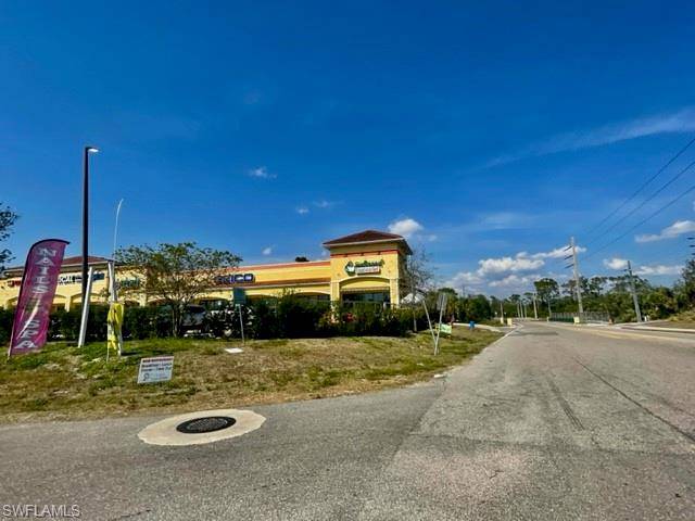 North Port, FL 34287,13843 Tamiami TRL