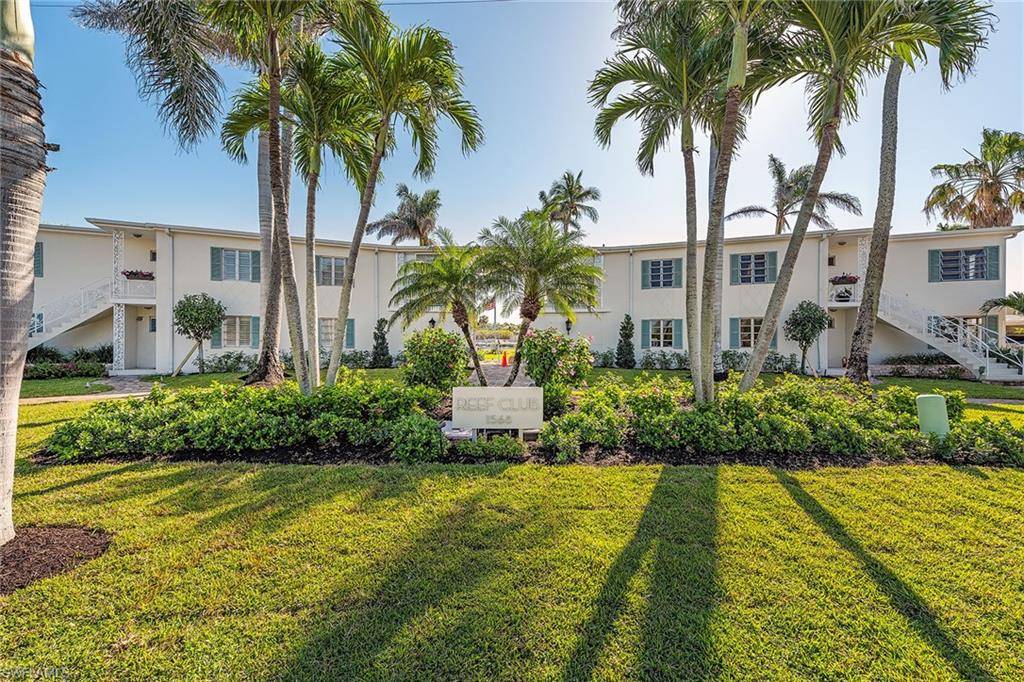 Naples, FL 34102,1568 Gulf Shore BLVD N #4