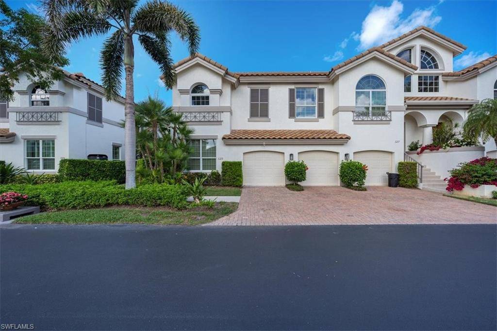 Naples, FL 34103,125 Colonade CIR