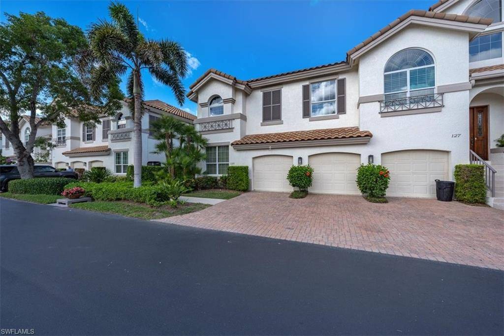 Naples, FL 34103,125 Colonade CIR