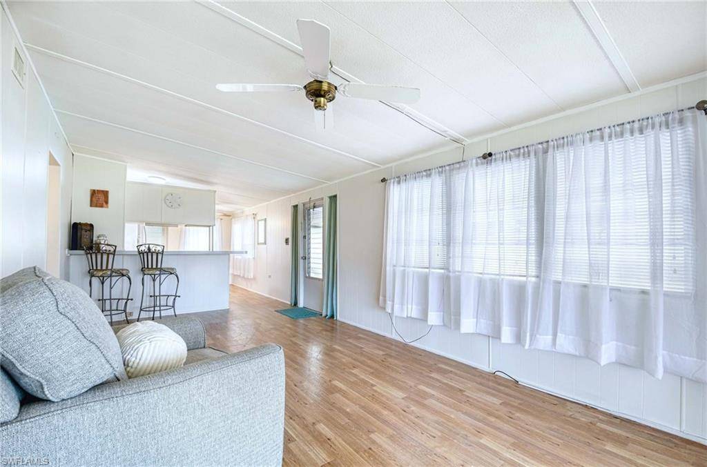 Naples, FL 34114,18 Henderson DR