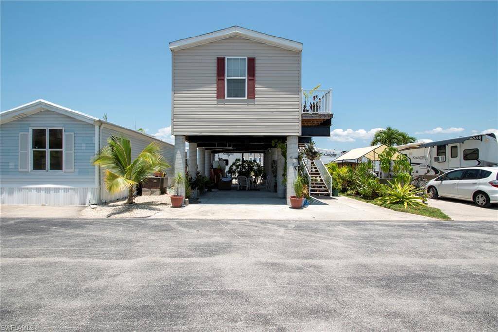 Everglades City, FL 34139,675 Copeland AVE S #12