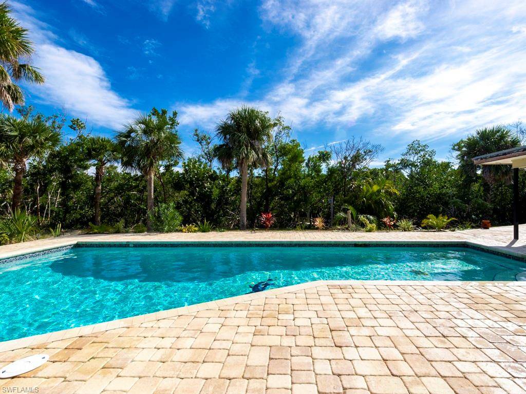 Sanibel, FL 33957,1011 S Yachtsman DR