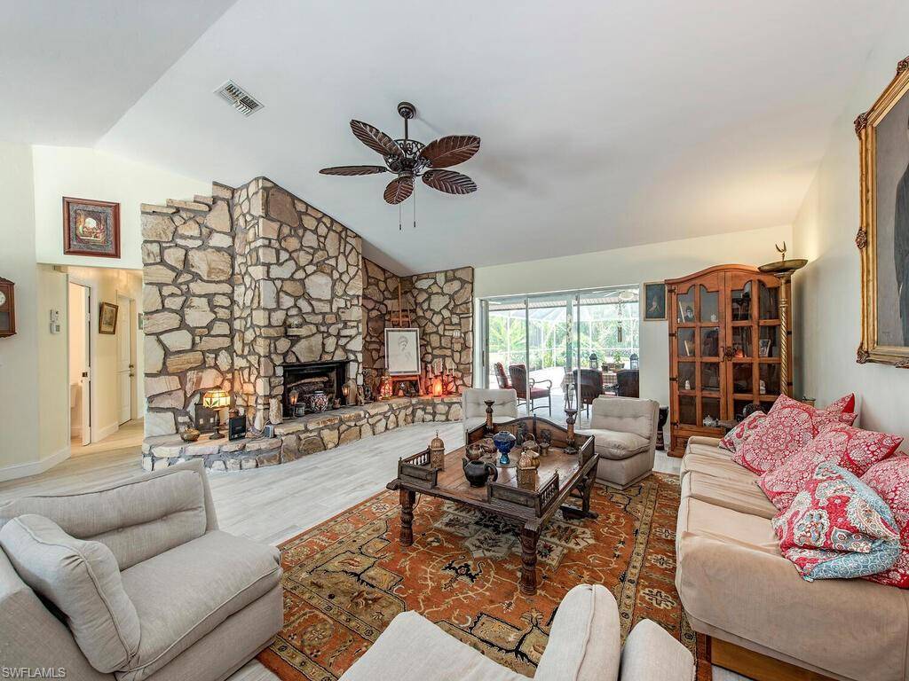 Naples, FL 34119,6200 Shady Oaks LN