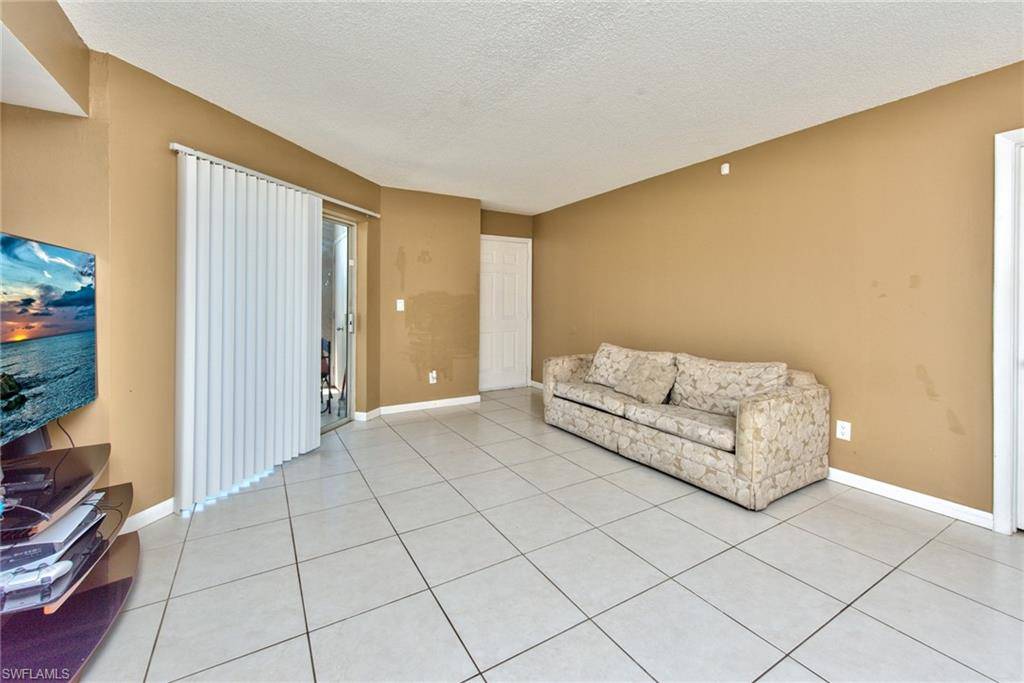 Naples, FL 34104,150 Santa Clara DR #150-5