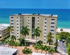 Naples, FL 34103,2885 Gulf Shore BLVD N #302