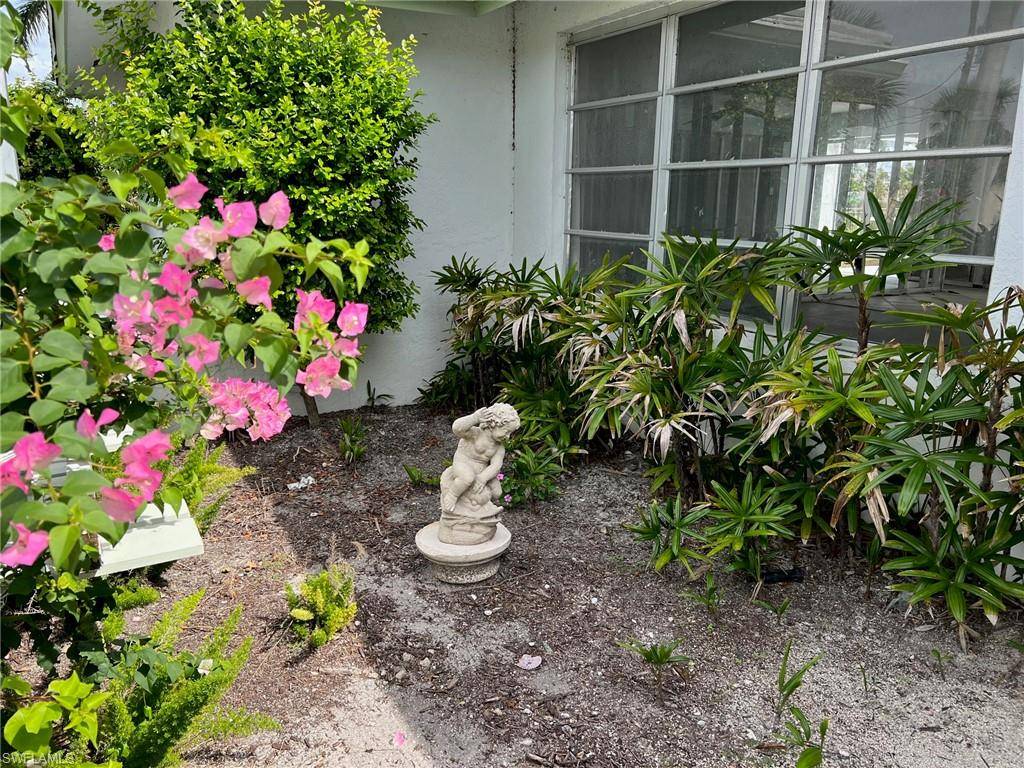 Sanibel, FL 33957,1251 Par View DR